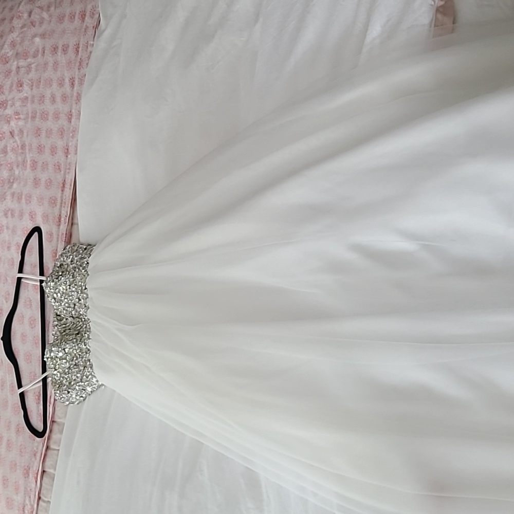 Jovani full-length gown. Crystal beaded top, chiffon bottom. Women's size 2.
